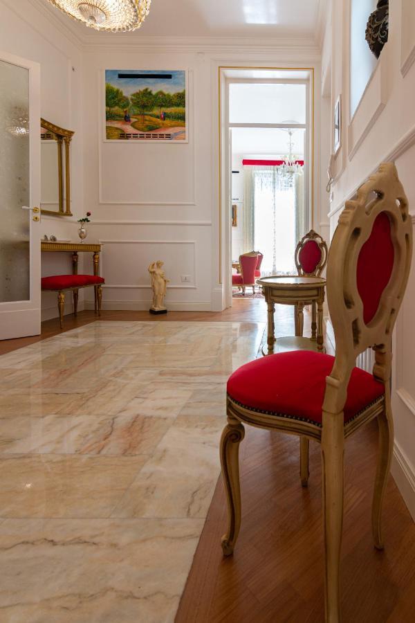 Le Rose Di Nonna Maria, Appartamento Di Lusso In Centro Citta Palermo Luaran gambar