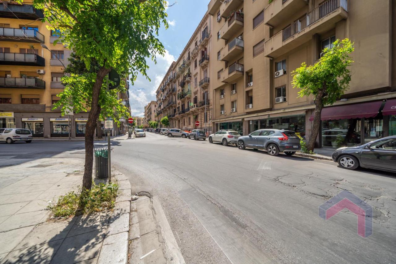 Le Rose Di Nonna Maria, Appartamento Di Lusso In Centro Citta Palermo Luaran gambar